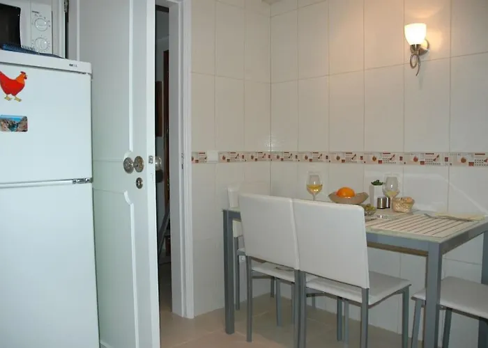 Апартаменты Lovely 1 Bedroom In Da *