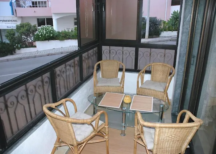 Lovely 1 Bedroom In Da Апартаменты